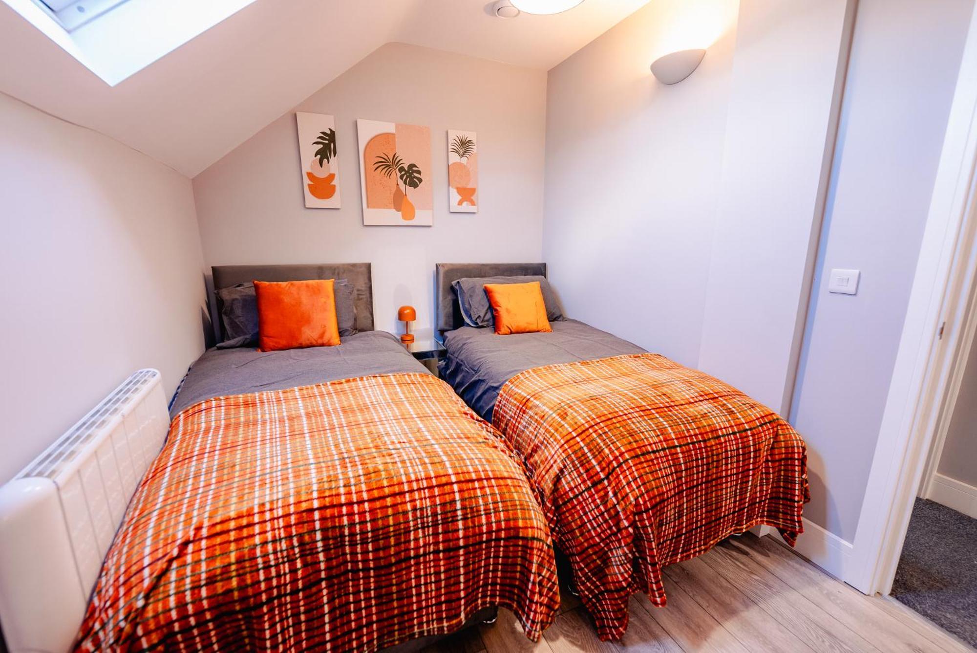 Luxury Spacious 2-Bed & High Ceiling Cardiff Exterior photo